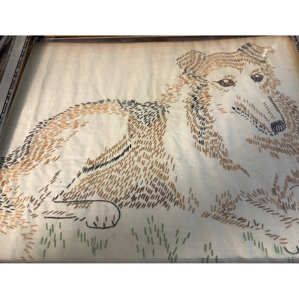 Vintage Hand Embroidered Collie Dog Portrait Framed Textile Art 12x10 Folk Art - Picture 3 of 6